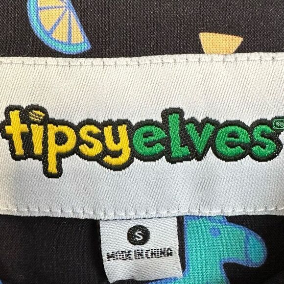 tipsyelves Midnight Fiesta Hawaiin Shirt Cactus Sombrero Piñata Print - Picture 6 of 7